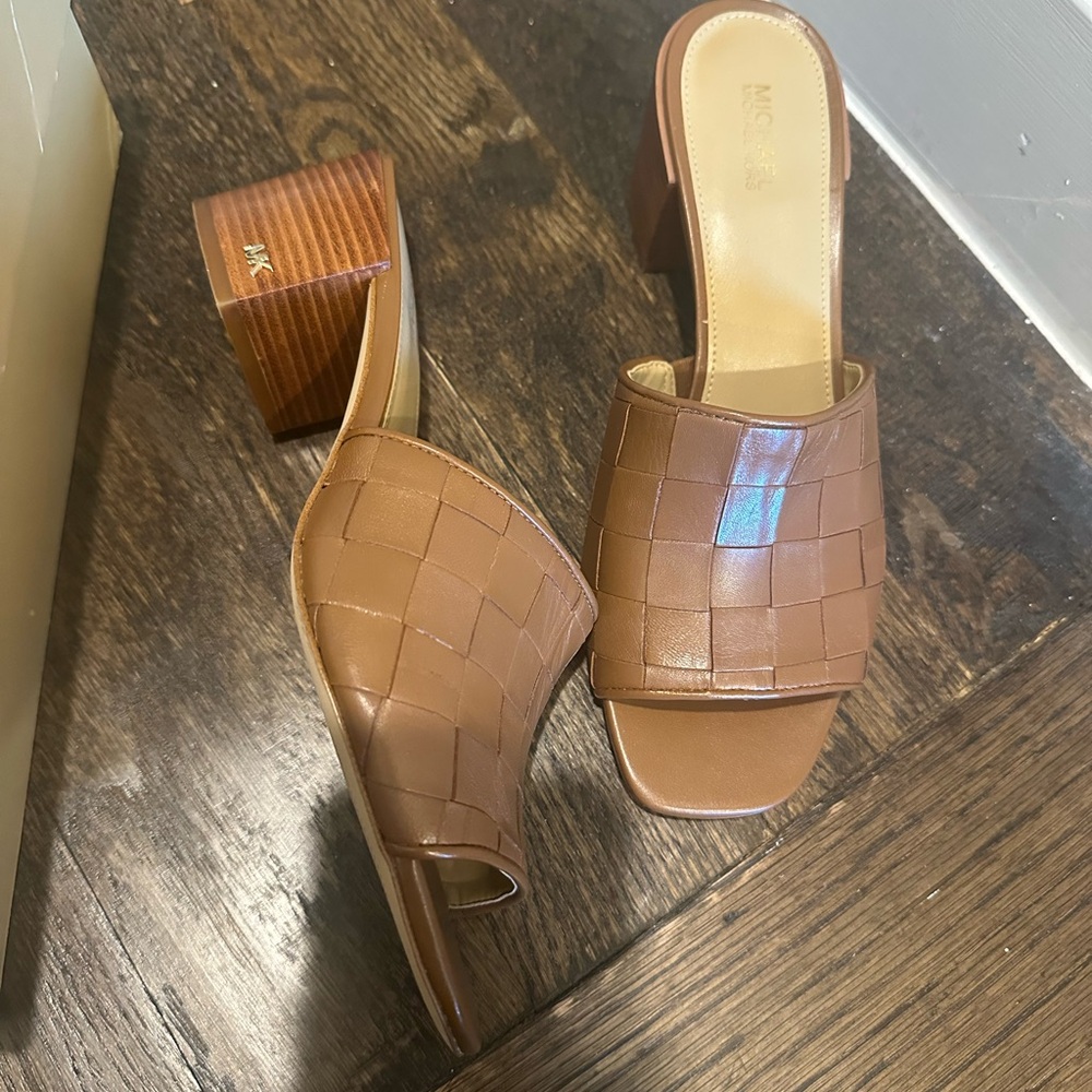Michael Kors Women's Tan Woven Heeled Mule